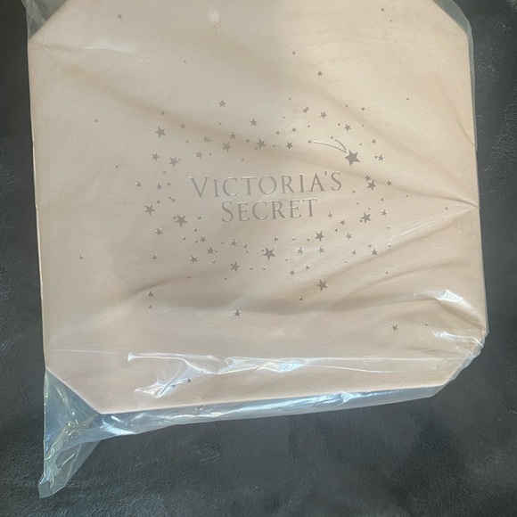 Victoria’s Secret Bombshell Seduction gift set NIB - Picture 3 of 5